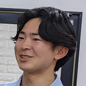 H くん